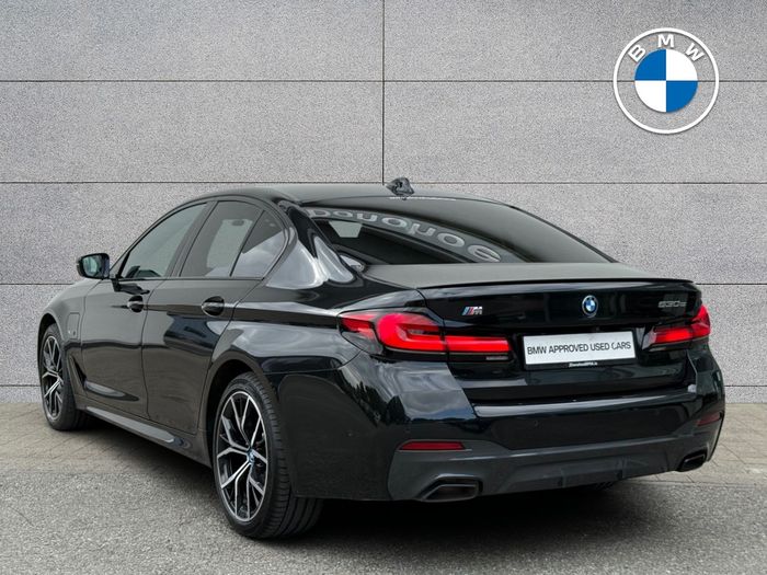 BMW 5 Series 2023
