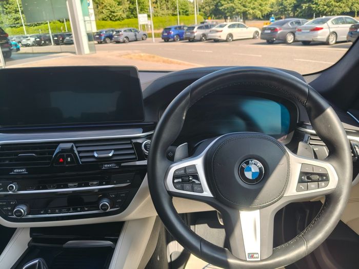 BMW 5 Series 2022