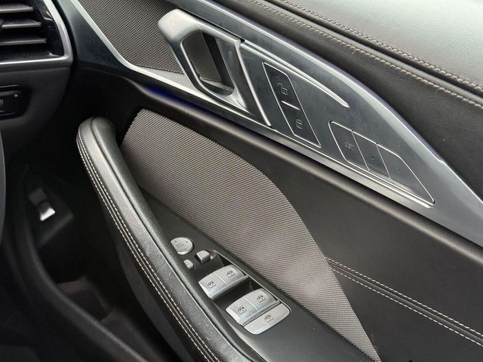 BMW 8 Series 2021