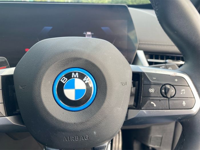 BMW iX1 2026