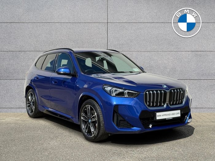 BMW iX1 2023