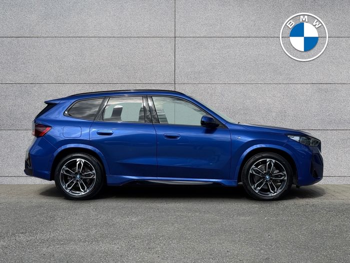 BMW iX1 2023
