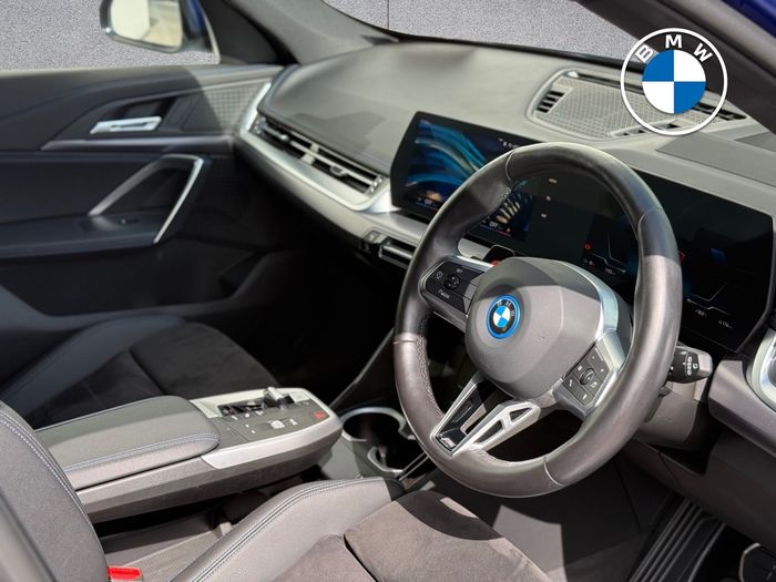 BMW iX1 2023