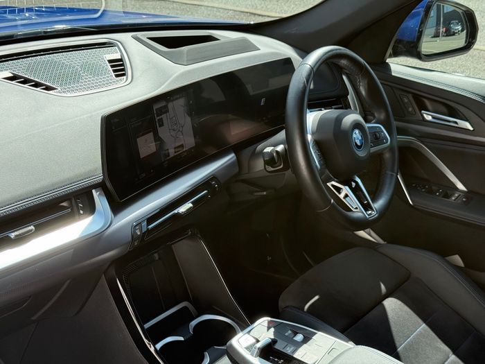BMW iX1 2023