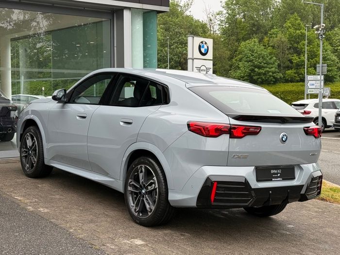 BMW iX2 2026
