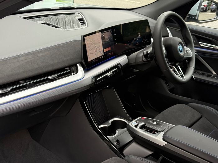 BMW iX2 2026