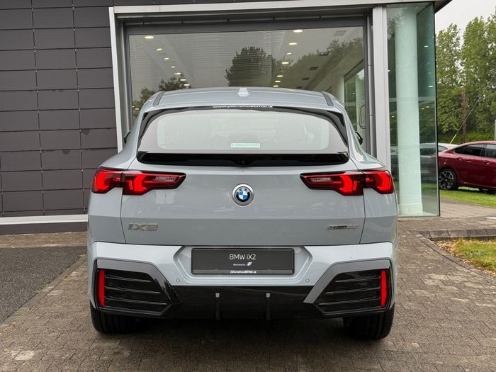 BMW iX2 2026