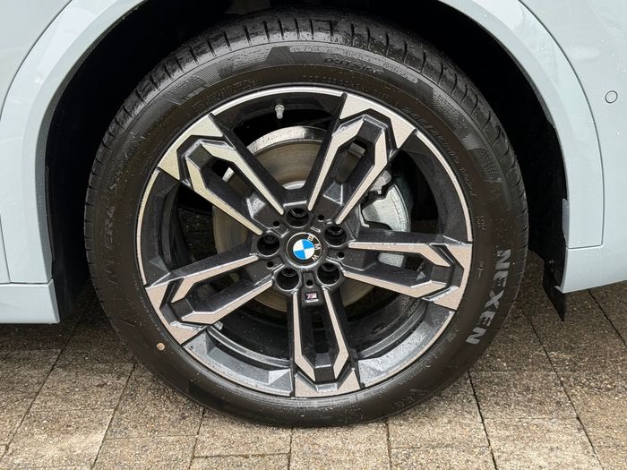 BMW iX2 2026