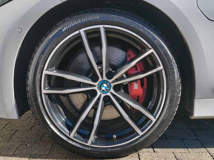 BMW 3 Series 2024
