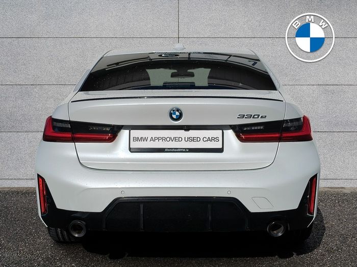 BMW 3 Series 2024