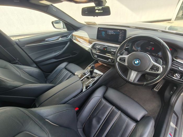 BMW 5 Series 2023