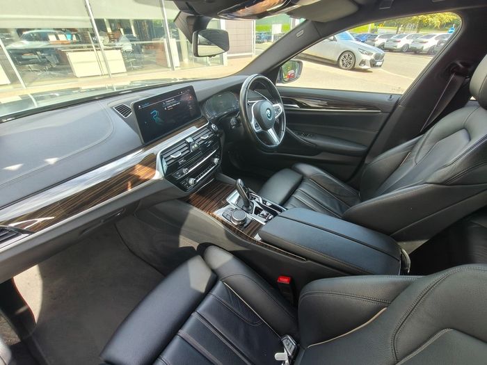 BMW 5 Series 2023