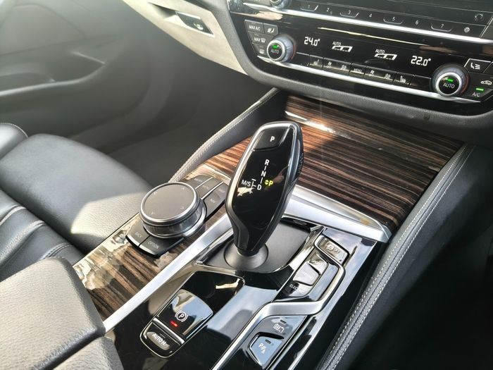BMW 5 Series 2023
