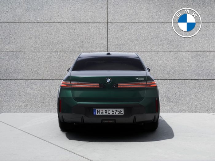 BMW 7 Series 2027