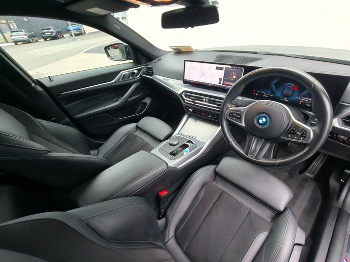 BMW i4 2023
