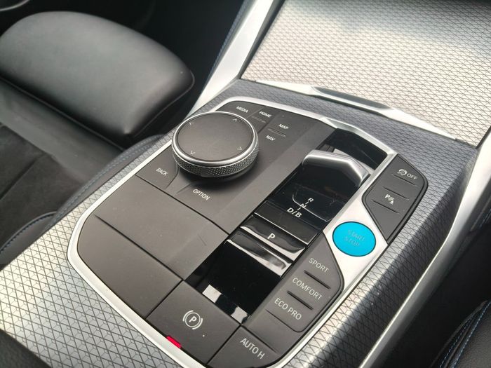 BMW i4 2023