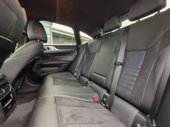 BMW i4 2023
