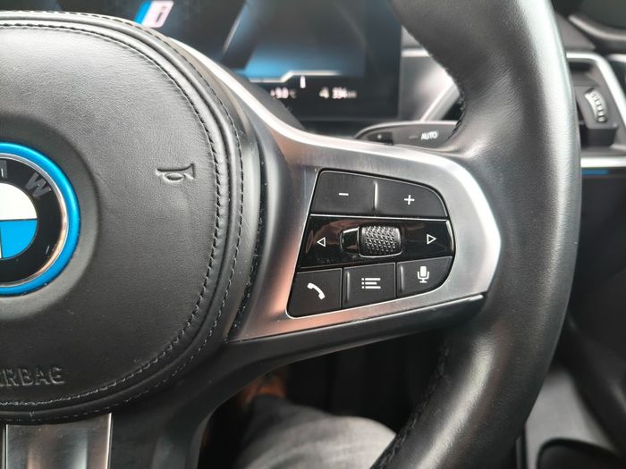 BMW i4 2023