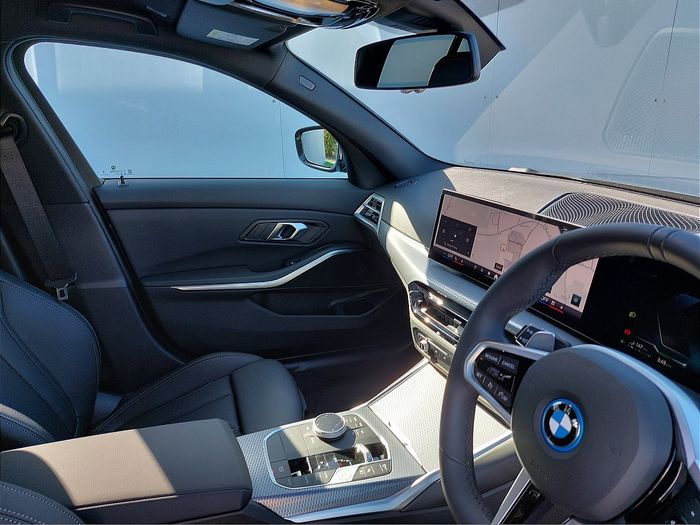 BMW 3 Series 2025