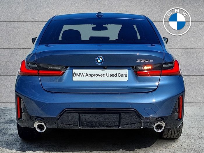 BMW 3 Series 2025