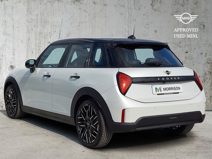 MINI Cooper 2025