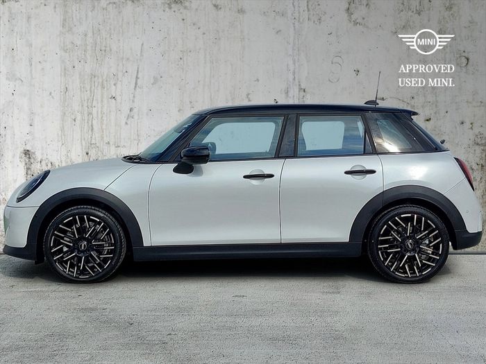 MINI Cooper 2025