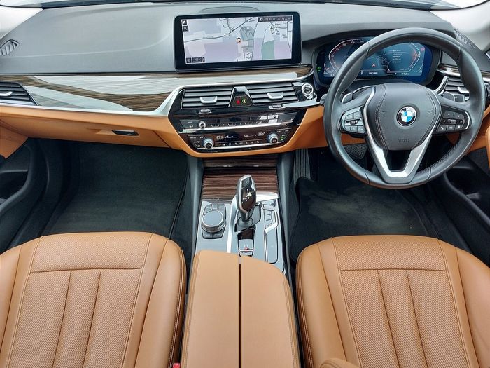 BMW 5 Series 2023