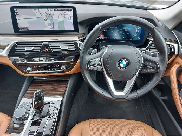 BMW 5 Series 2023