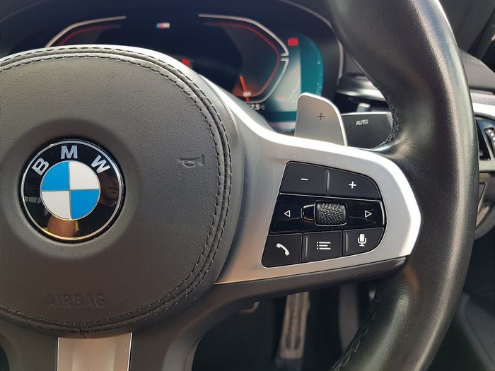 BMW 5 Series 2023