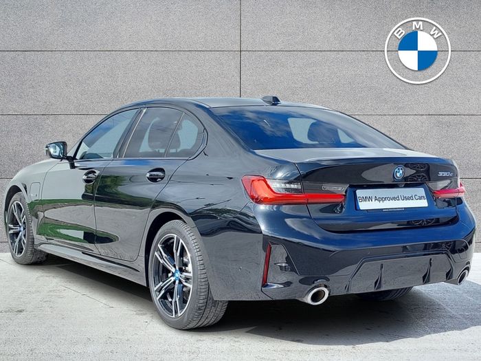 BMW 3 Series 2024