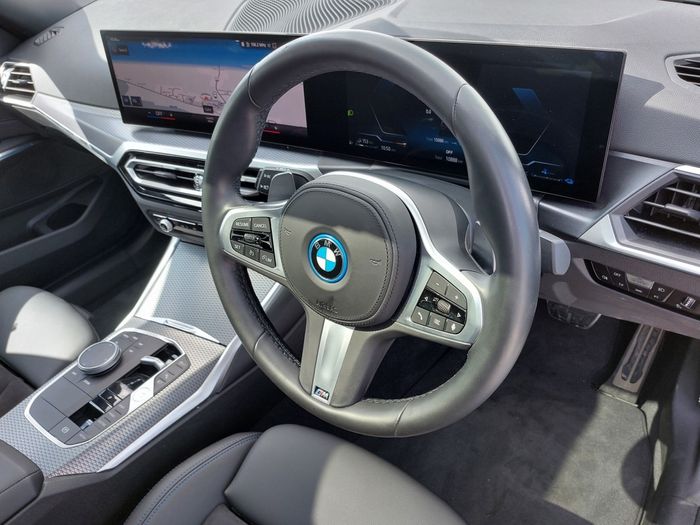 BMW 3 Series 2024