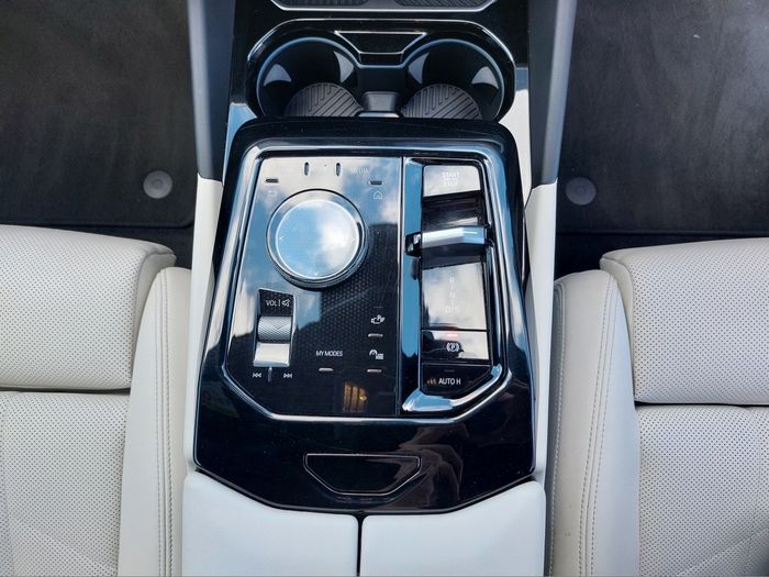 BMW 5 Series 2024
