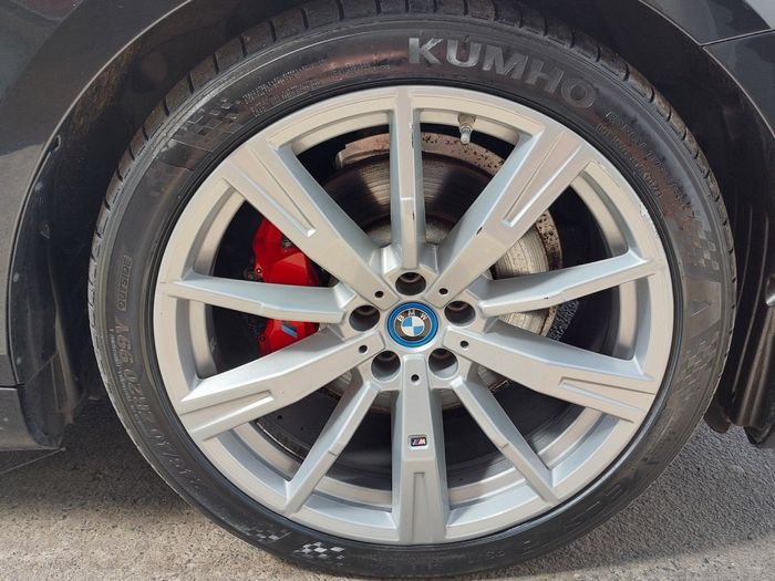BMW 5 Series 2024