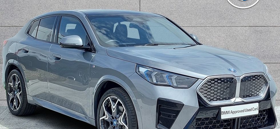 BMW iX2 2025