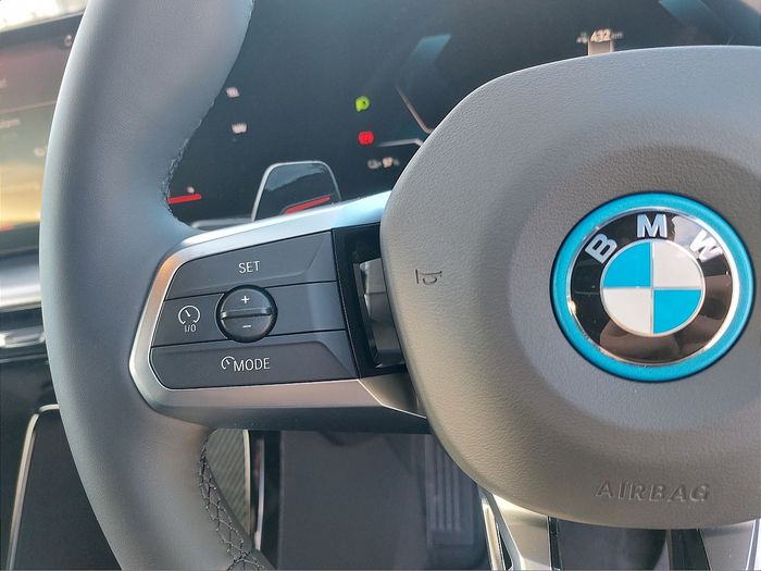 BMW iX1 2026