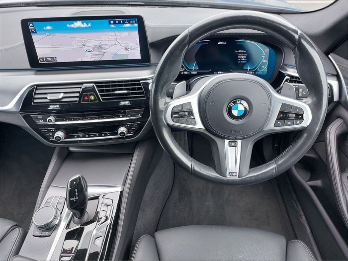 BMW 5 Series 2021