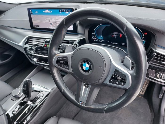 BMW 5 Series 2021