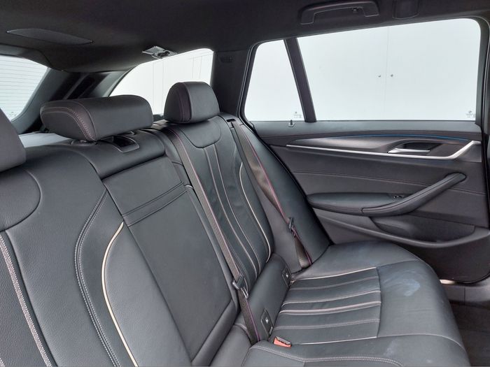 BMW 5 Series 2021