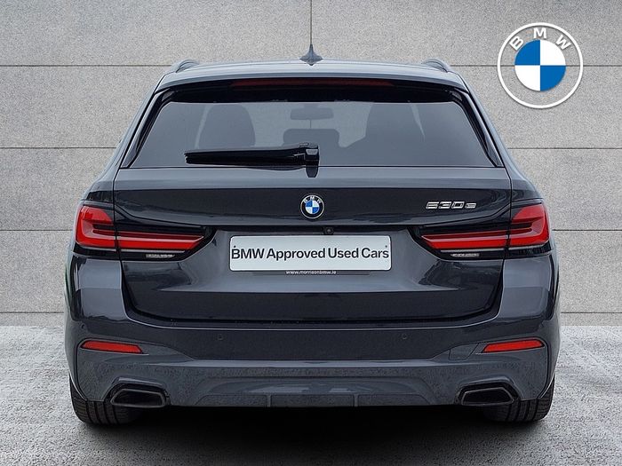 BMW 5 Series 2021