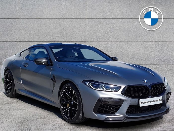 BMW M8 2023