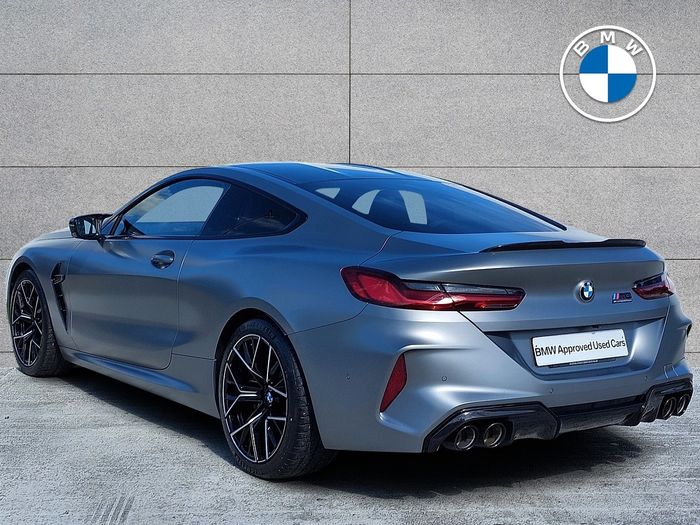 BMW M8 2023