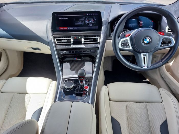 BMW M8 2023