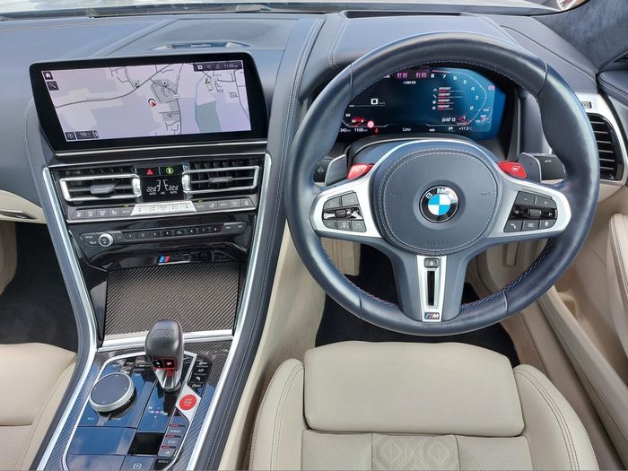 BMW M8 2023