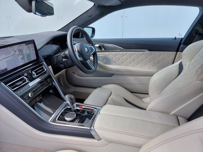 BMW M8 2023
