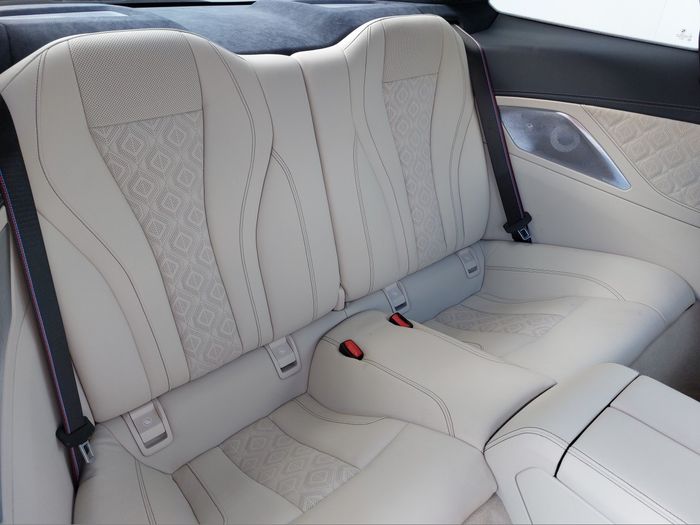 BMW M8 2023
