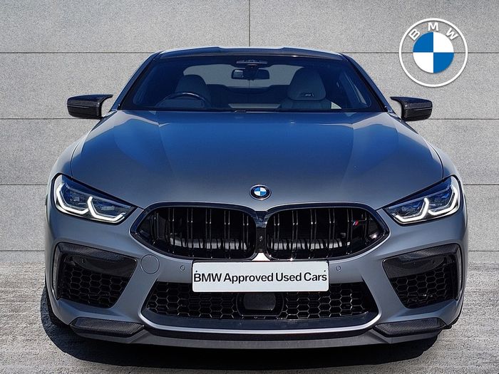 BMW M8 2023