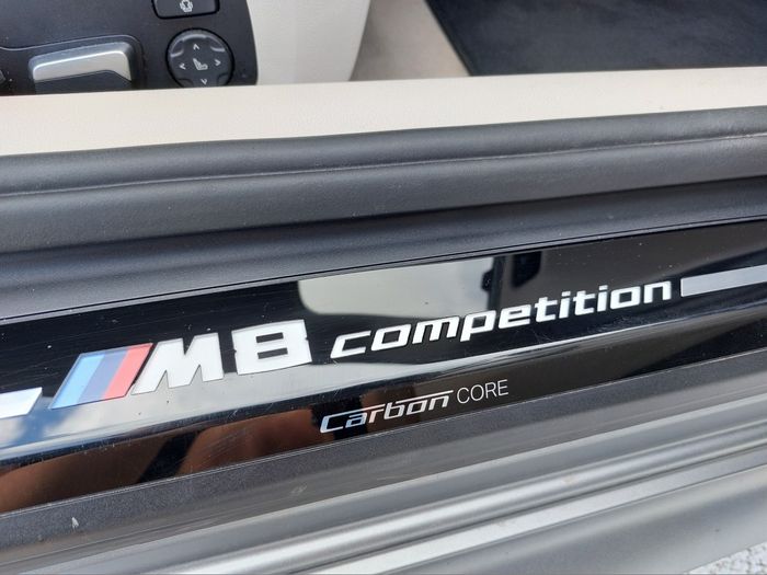 BMW M8 2023