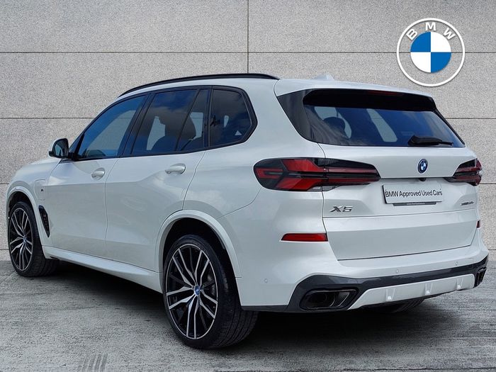 BMW X5 2023