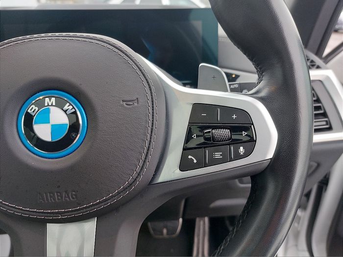 BMW X5 2023