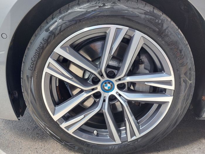 BMW i4 2023